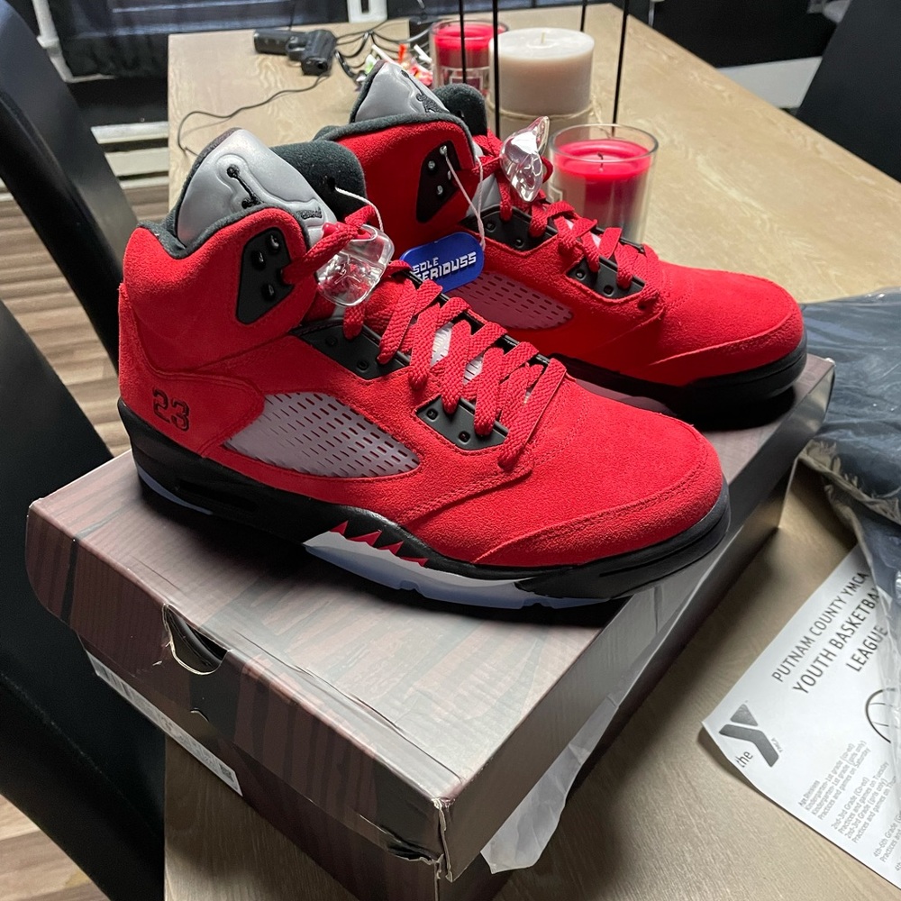 Jordan Raging Bull - Picture 3 of 4